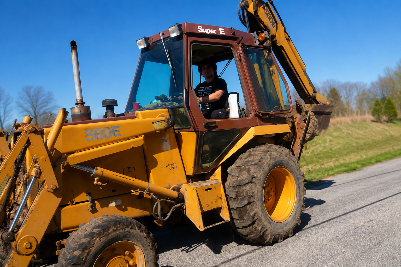 CASE Super E machine on roadside